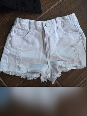 SHEIN Girls White Distressed Frayed Hem Denim Shorts